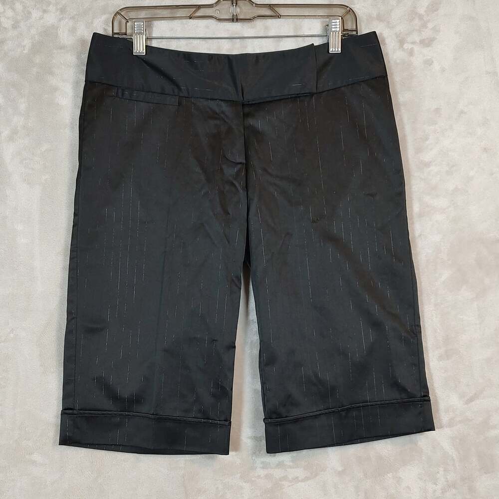 Women's Guess Jeans Cuffed Trouser Shorts Black w/Pinstripes Knee Length Size 29